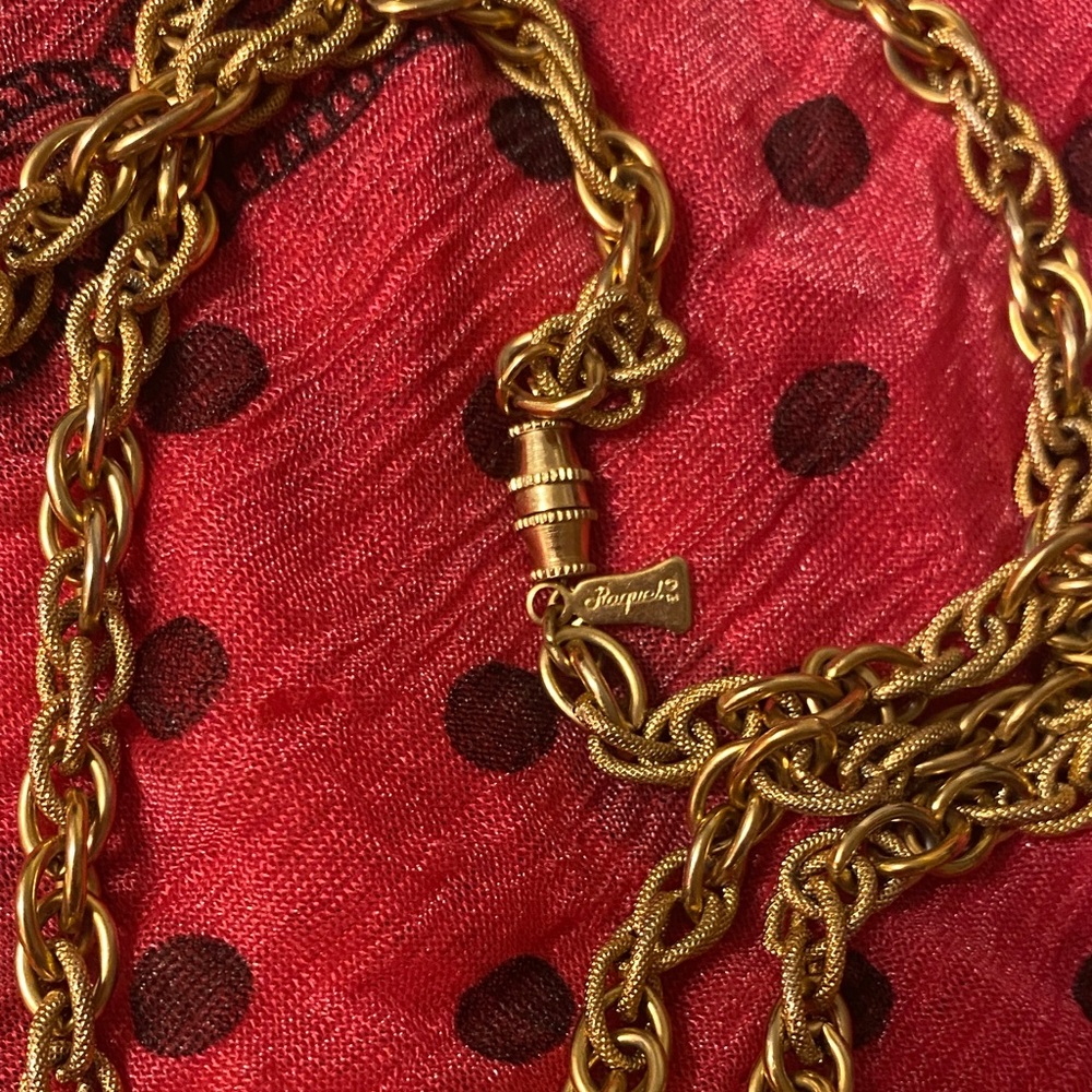 Gold Chain - Picture 2 of 3